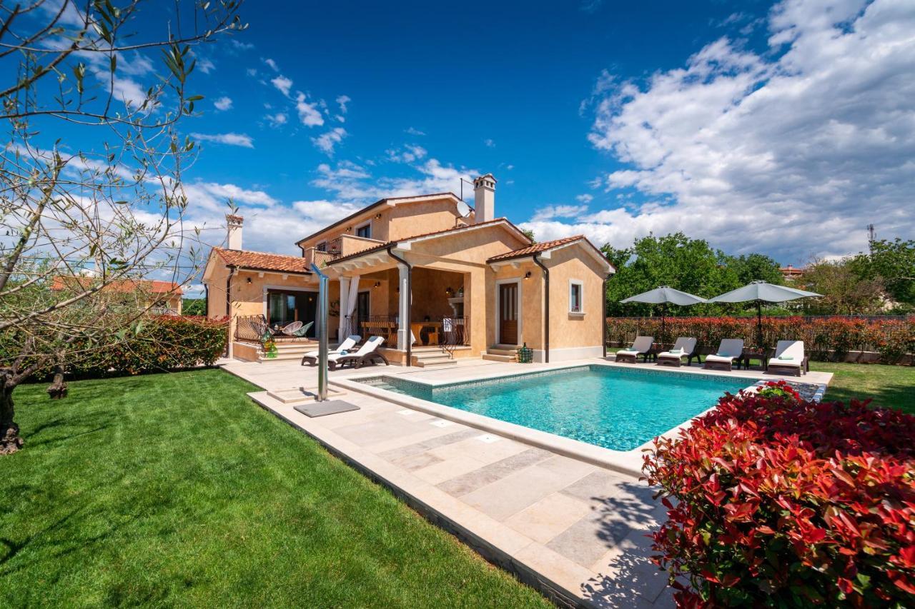 Villa Rotonda Vrsar Exterior photo